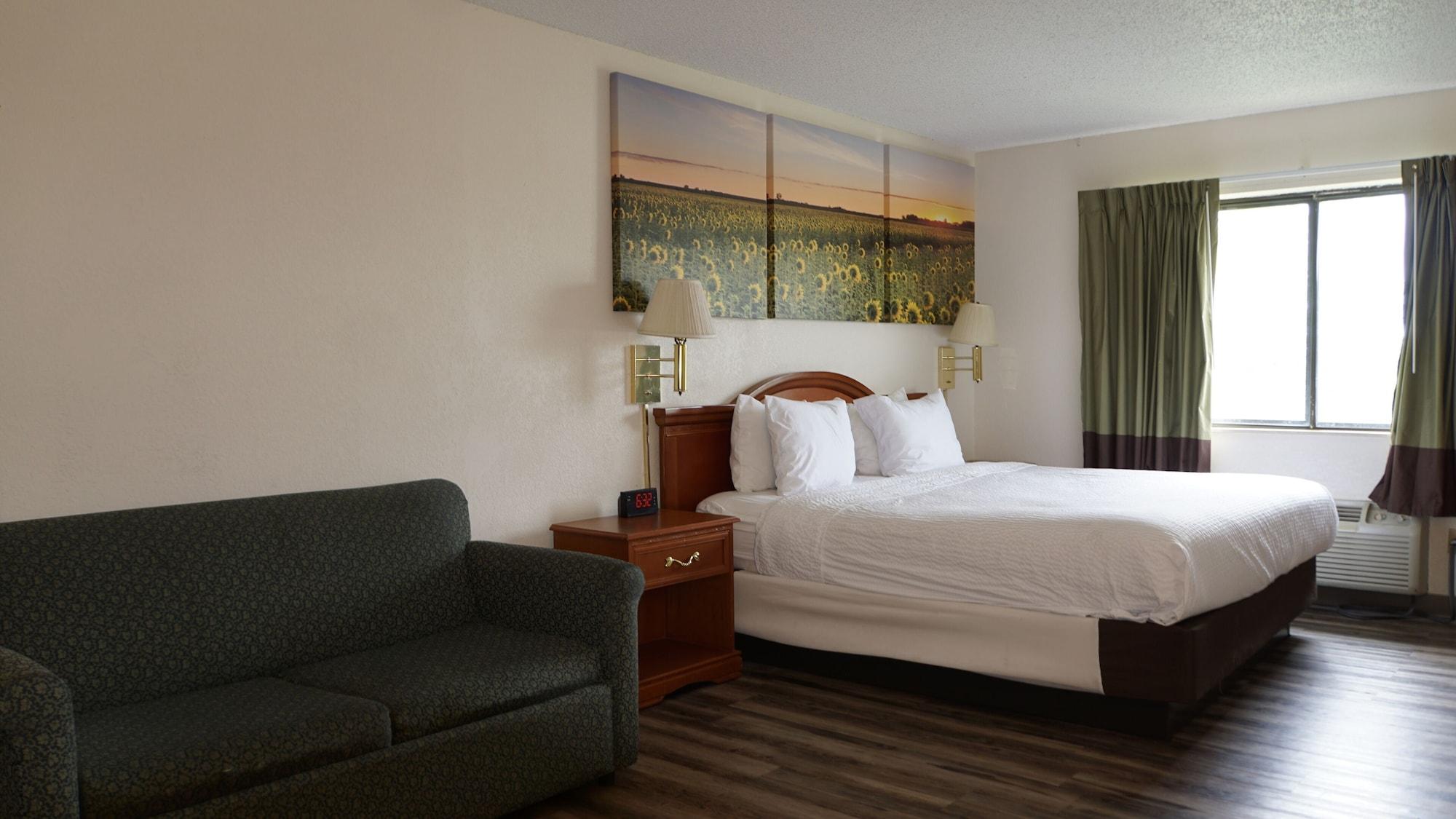 Days Inn By Wyndham Topeka Luaran gambar